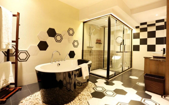 Fenghuang Waiting for you guest house