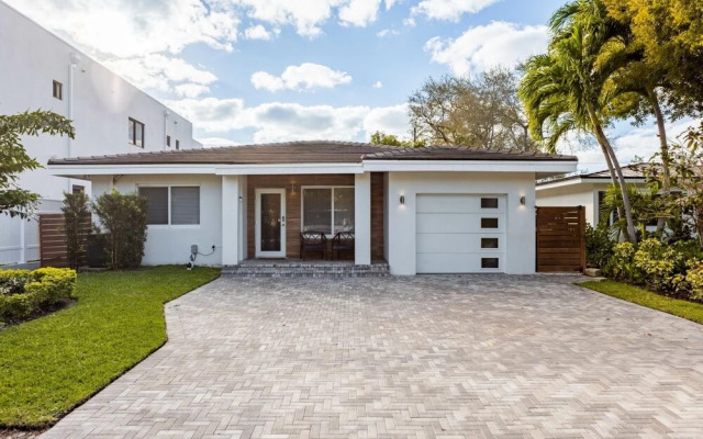 Heated Pool BBQ Olas Villa by Rovetravel