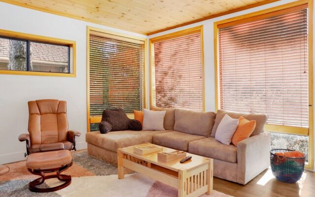 Gold Mountain Hideaway! #2350