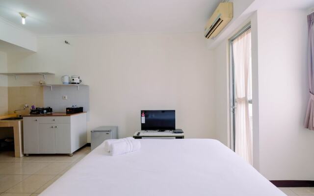 Simple Furnished Studio Apartment at Maple Park