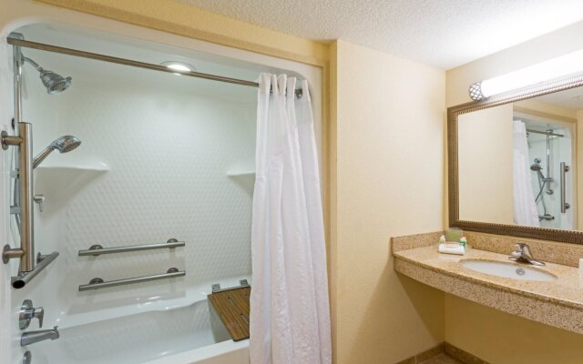 Holiday Inn Statesboro-University Area by IHG