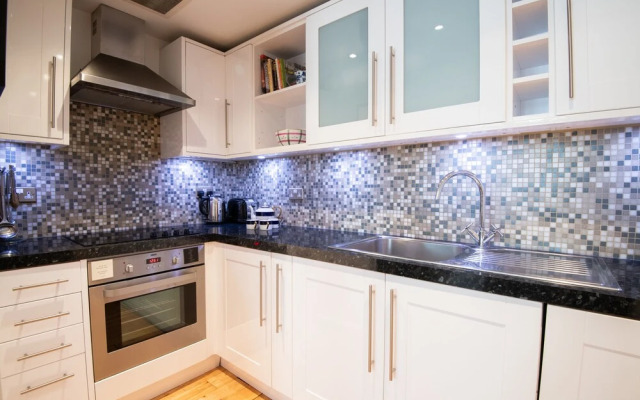 Delightful Kensington Home close to Hyde Park