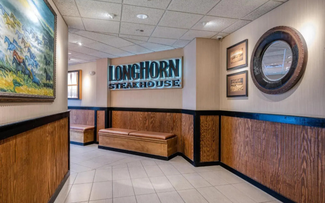 Holiday Inn Terre Haute by IHG