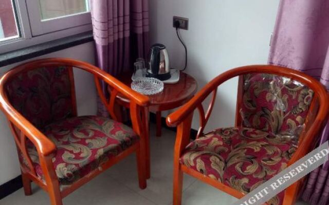 Pengyuege Guesthouse