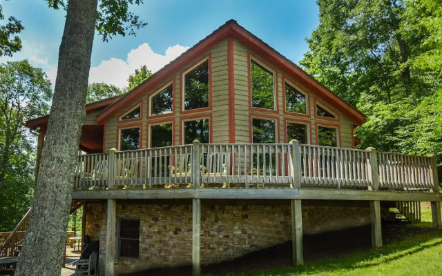 One Ski Hill 5 Bedroom House