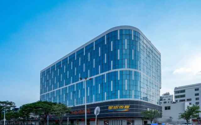 Vienna Hotel (Guangzhou Baiyun Longgui & Xialiang Metro Station)