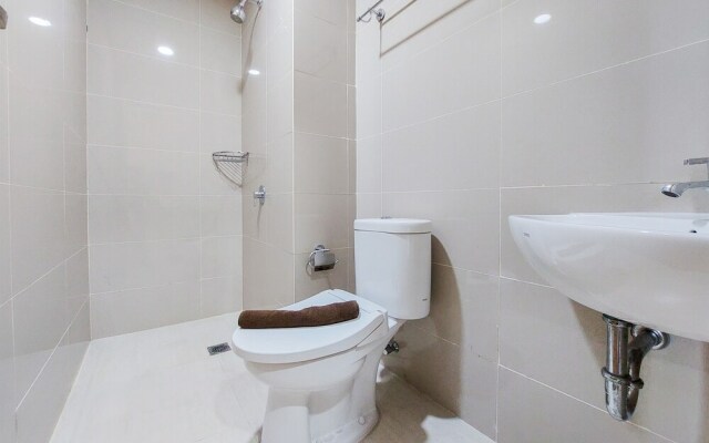 Comfort And Homey Studio Apartment At B Residence