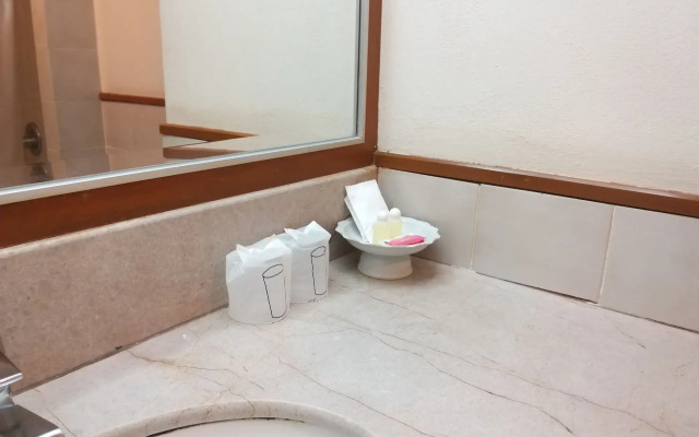 Songphanburi Hotel