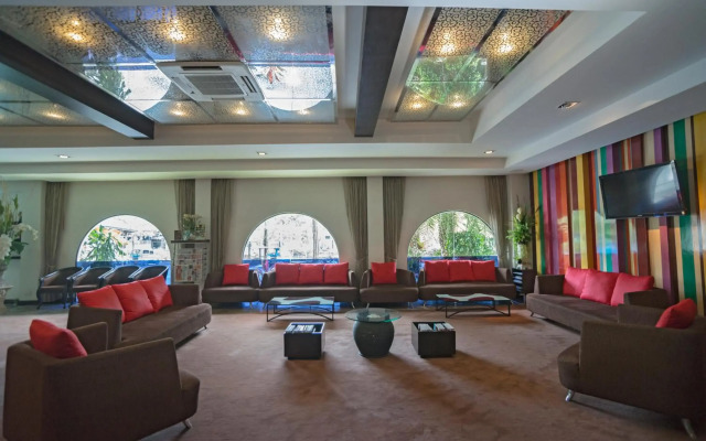 Kiss Gardenhome Chic Hotel