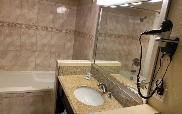 Quality Inn Downey
