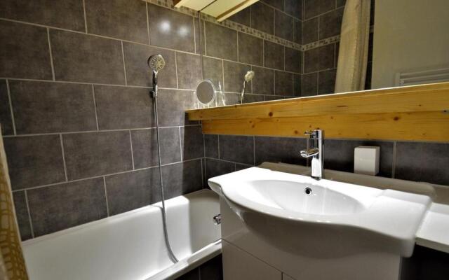 Appartement Les Menuires, 2 pièces, 4 personnes - FR-1-452-46