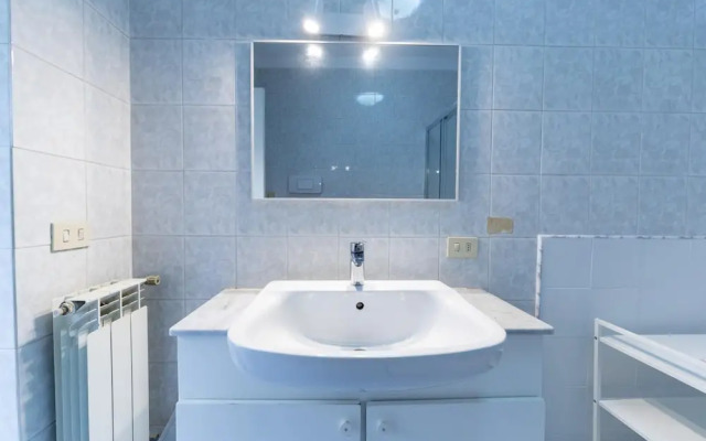 Via Annibale Caccavello 10 Primo Piano(No Front Desk Please Contact The Property 5 Days In Advance)