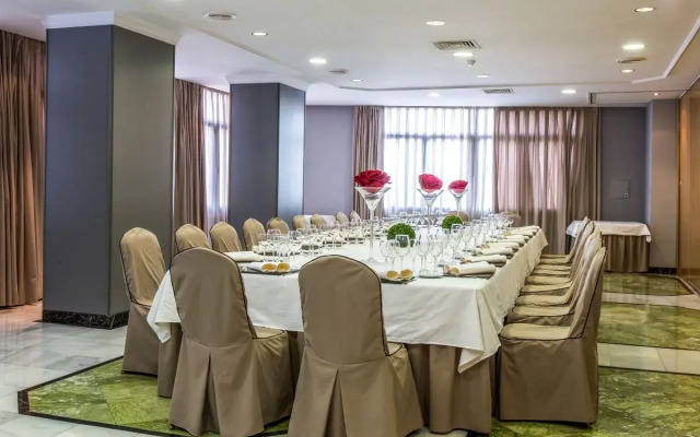 Leonardo Hotel Granada
