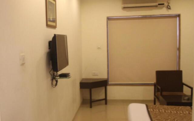 Regency Square Hotel