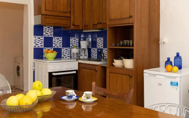 Platanos Cycladic House