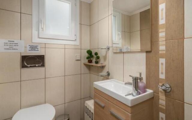 Fully Equipment House With Sea View Adamas Bay