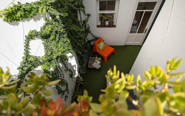 Cheap & Chic Hotel