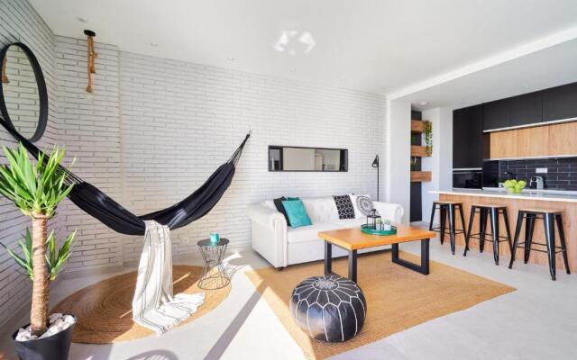 SUITE DEL MAR Luxury apartment with jacuzzi