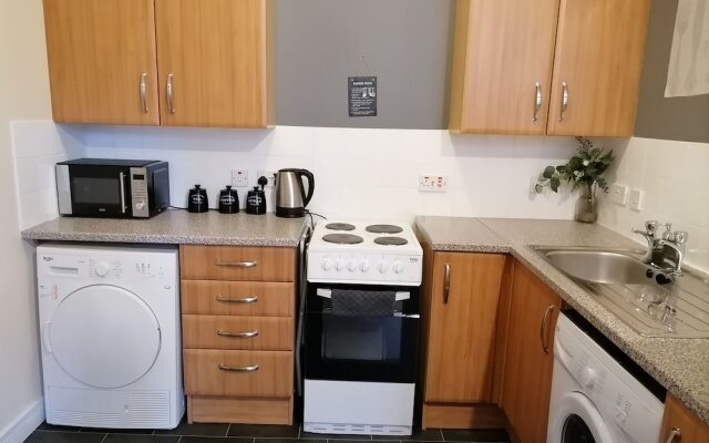 Central Glasgow Apartment - Sleeps 2 & Kitchen