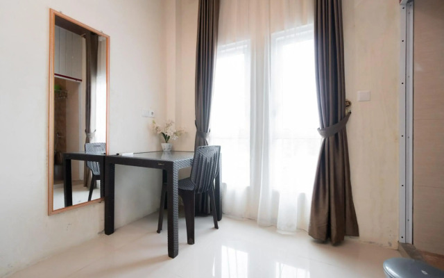 OYO 1648 Penginapan Three Joye