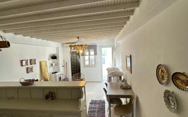 Myconian Avra Apartment