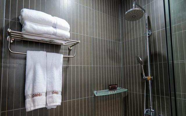 Jun Hotel Shanxi Xinzhou Pianguan County Bus Station