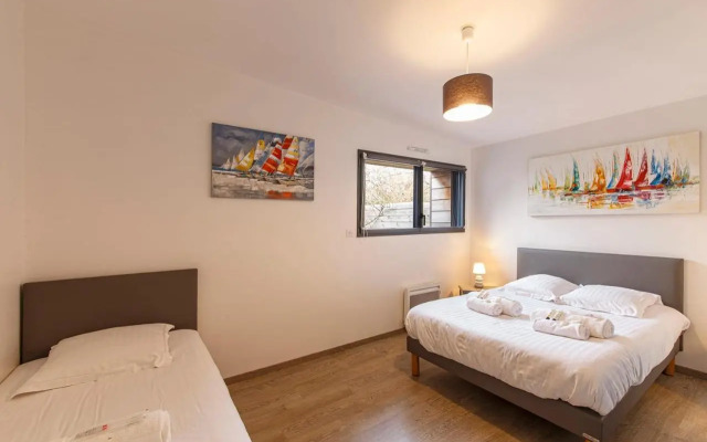 GOVIHAN - Maison 8p avec piscine commune