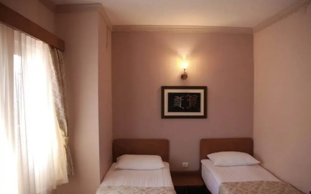 Bozcaada Biz Hotel