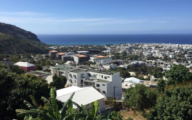 Apartment With one Bedroom in Saint-denis, With Wonderful sea View, Te