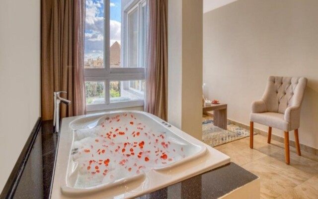 Saray Pyramids & Museum View Hotel