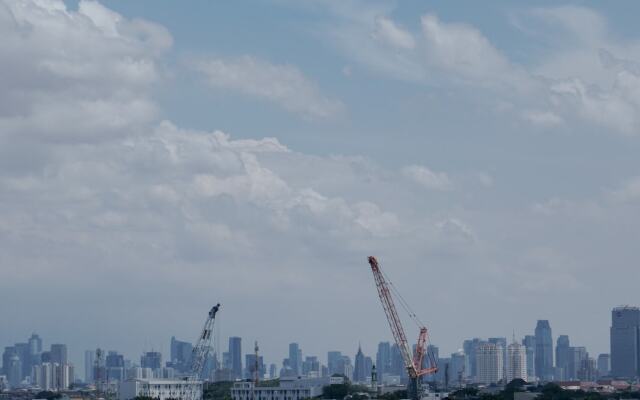 Fully Furnished 1BR Apartment at Vittoria Residence