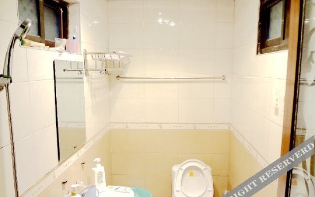 Zhanlaoshi Hostel