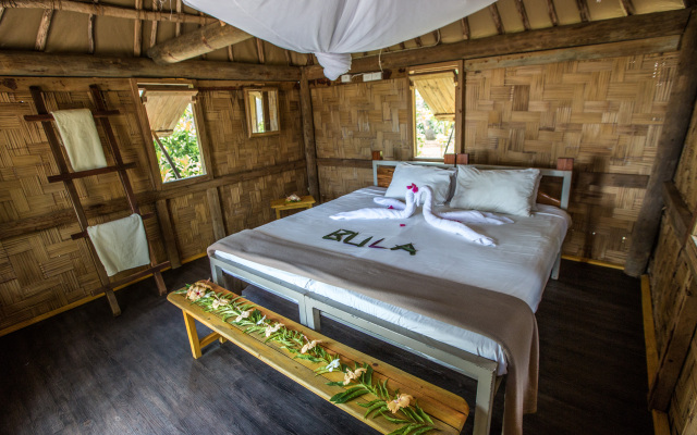 Barefoot Manta Island Resort and Marine Sanctuary