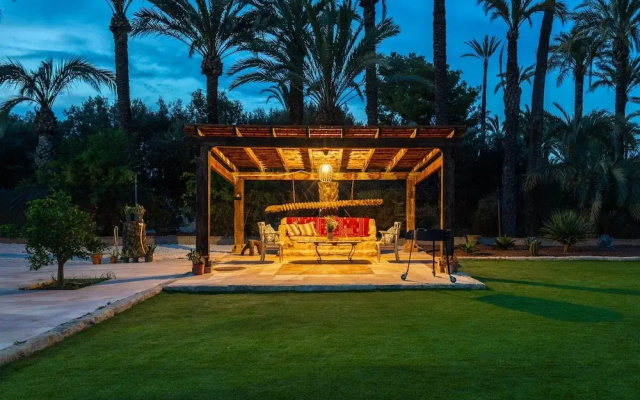 Historical Palms Villa by Fidalsa