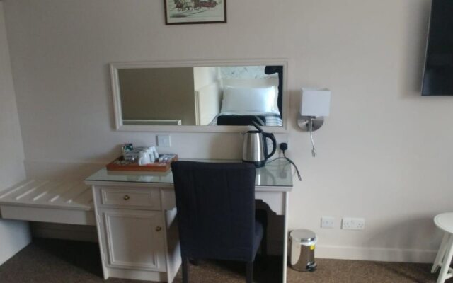 Clydebank Hotel