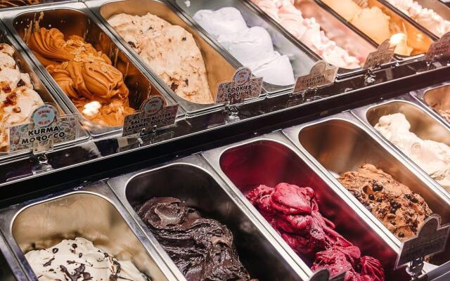 River Walk Urban Camping House