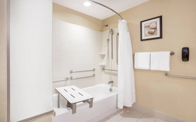 Courtyard by Marriott Lancaster