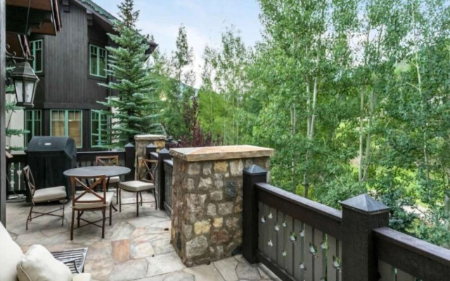 Vail_gore_creek_bergrose_5bd