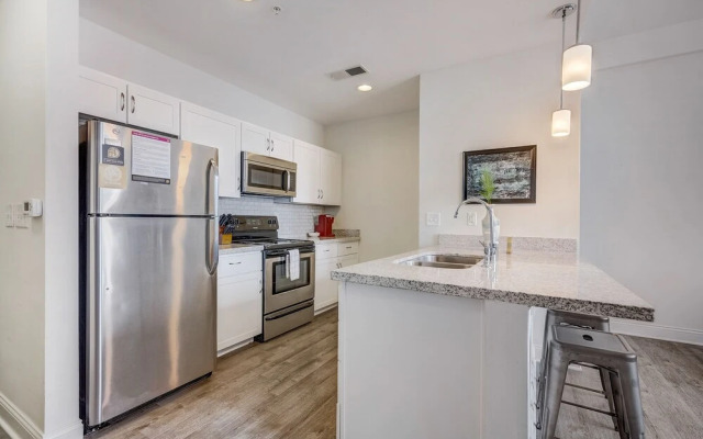FRONTDESK Penn Street Tower Apts Downtown Indy