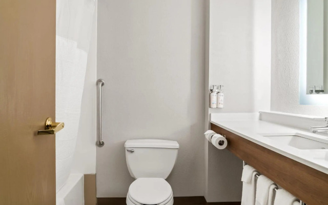 Holiday Inn Express & Suites Marion by IHG