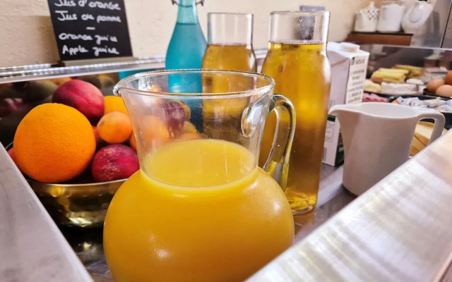 Logis Hôtel Le Mistral - Restaurant - Montélimar sud