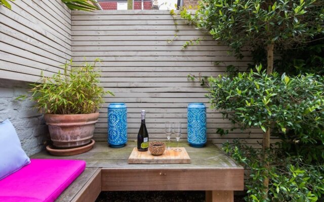 Gorgeous 2 Bed Fulham Flat With Garden