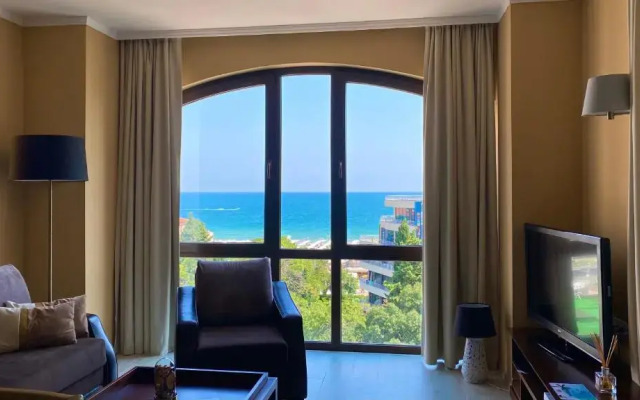 ROYAL BEACH private apartment
