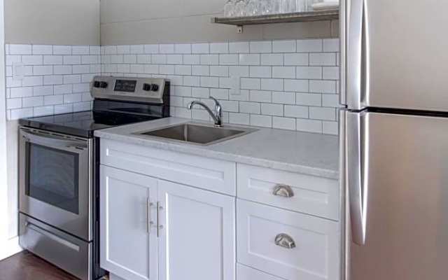 7 Bed Blue Mountain Cottage with Hot Tub