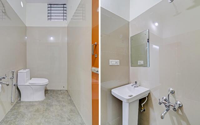 OYO 78917 Mandhara Suites