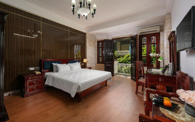 Little Diamond Hotel