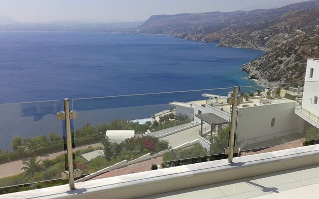 Luxurious Suite Athena Near To Beach