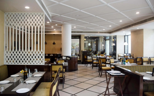 La Place Sarovar Portico, Lucknow