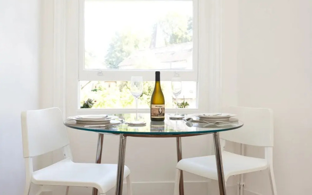 Ida Pod Places - Forest Hill Flat