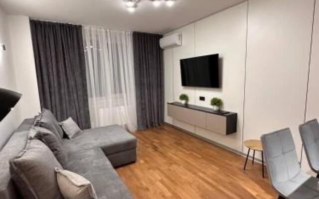 Apartment on Zamarstynivska 5